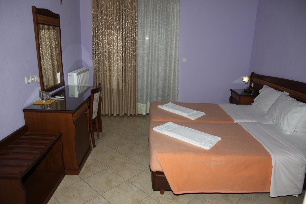 Thea Dodoni Hotel Manteio Room photo